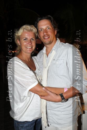 Curacao 1 januari 2010
Irene Moors met man Barry en kinderen op Curacao bij Mambo Beach.
Peter Smulders bv