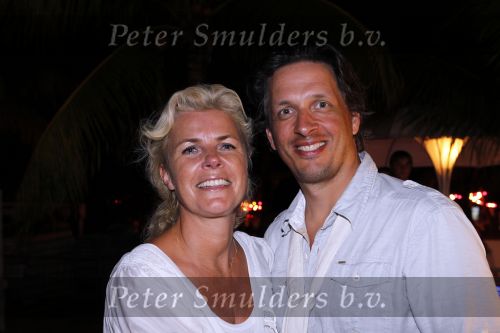 Curacao 1 januari 2010
Irene Moors met man Barry en kinderen op Curacao bij Mambo Beach.
Peter Smulders bv