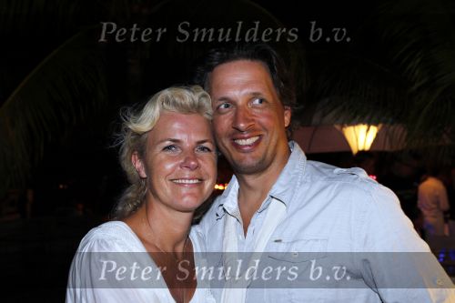 Curacao 1 januari 2010
Irene Moors met man Barry en kinderen op Curacao bij Mambo Beach.
Peter Smulders bv