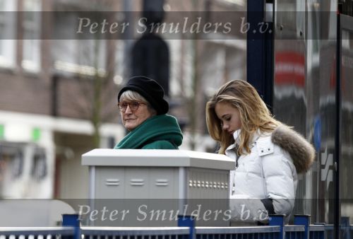 Amsterdam 15 december 2010
Jasperina de Jong aan het winkelen.
Peter Smulders bv