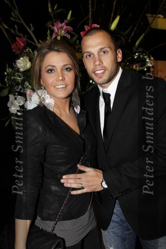 Amsterdam 13 december 2010
Johnny en Charlotte Heitinga op de miljonairsfair. Charlotte is drie maanden zwanger
Peter Smulders bv