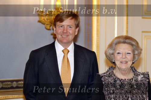 Den Haag 13 januari 2011
Koningin Beatrix Prins Willem Alexander en prinses Maxima ontvangen de sultan van Brunei op paleis Noordeinde.
Peter Smulders bv