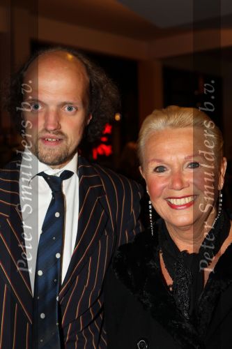 Tilburg, 9 December 2010
Premiere TOON
Loeki Knol met nieuwe partner
Foto Peter Smulders BV