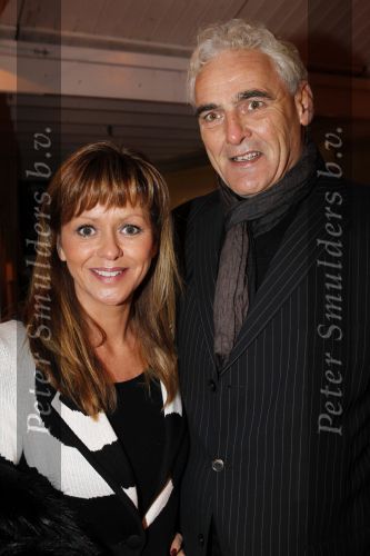 Amsterdam 2 november 2010
Premiere Holiday on ice bij de RAI en de zuidpool. Manon Thomas met vriend
Peter Smulders bv