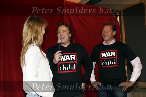 Amsterdam 12 januari 2011
Marco Borsato en Albert Verlinden kondigen samenwerking aan over kindermusical TBV War Child. Jetske v d Elsen presenteert het
Peter Smulders bv