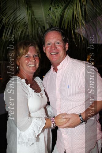 Curacao 1 januari 2010
Mario Been met zijn vrouw Astrid op nieuwjaarsfeest Mambo Beach.
Peter Smulders bv