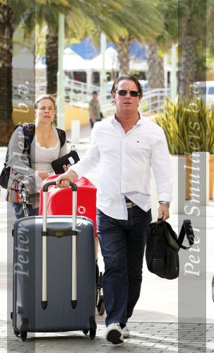 Curacao 2 januari 2010
Mario Been op vliegveld van Hato.
Peter Smulders bv