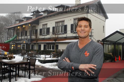 Rheden 6 januari 2011
Martijn Krabbe bij presentatie van Hotel de toekomst in Rheden. Alle deelnemers zijn aanwezig.
Peter Smulders bv
