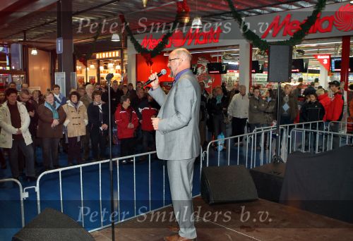 Roermond, 11 December 2010
Optreden Martin Hurkens bij de MediaMarkt
Foto Peter Smulders BV