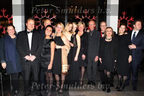 Tilburg, 9 December 2010
Premiere TOON
Maurice Hermans met zijn broer Gaby Hermans en Michael Hermans en familie
Foto Peter Smulders BV