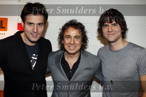 Hilversum 11 januari 2011
Uitreiking 100% NL awards bij de wereldomroep. Nick en Simon en Marco Borsato
Peter Smulders bv
