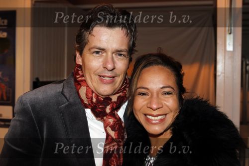 Amsterdam 2 november 2010
Premiere Holiday on ice bij de RAI en de zuidpool. Nurlaila Kareem met man
Peter Smulders bv