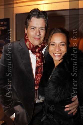 Amsterdam 2 november 2010
Premiere Holiday on ice bij de RAI en de zuidpool. Nurlaila Kareem met man
Peter Smulders bv