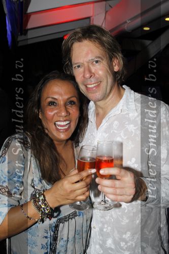 Curacao 29 december 2010
Patty Brard met vriend Antoine en Gerard Joling bij concert Jan Smit op Mambo Beach.
Peter Smulders bv
