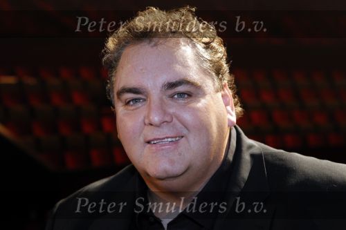 Amsterdam 8 december 2010
Peter Beense 25 jaar artiest . Hij viert dat met een concert in Carre.
Peter Smulders bv