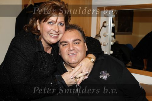 Amsterdam 8 december 2010
Peter Beense 25 jaar artiest . Hij viert dat met een concert in Carre. Peter met zijn vrouw en dochter
Peter Smulders bv