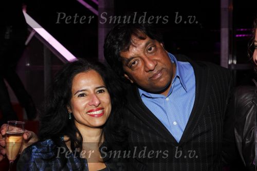 Hilversum 7 december 2010
Uitreiking Radio bitches awards. Prem Radhakishun met vrouw en collega
Peter Smulders bv