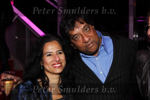 Hilversum 7 december 2010
Uitreiking Radio bitches awards. Prem Radhakishun met vrouw en collega
Peter Smulders bv