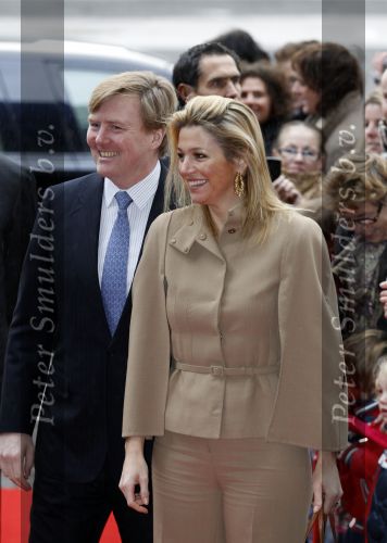 Rotterdam 12 december 2010
Prins Willem Alexander en prinses Maxima bezoeken musical in Rotterdam.
Peter Smulders bv