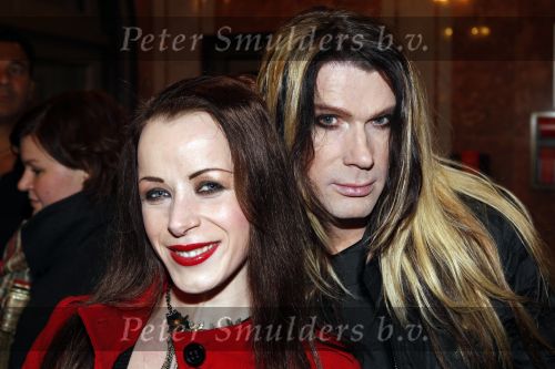 Amsterdam 6 december 2010
Optreden Los Angeles the voices met oa Gordon in carre. Robby Valentine met vriendin
Peter Smulders bv