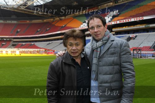 Amsterdam 7 januari 2011
Robert Leroy en George The van Volendam music in de arena.
Peter Smulders bv