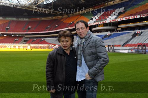 Amsterdam 7 januari 2011
Robert Leroy en George The van Volendam music in de arena.
Peter Smulders bv