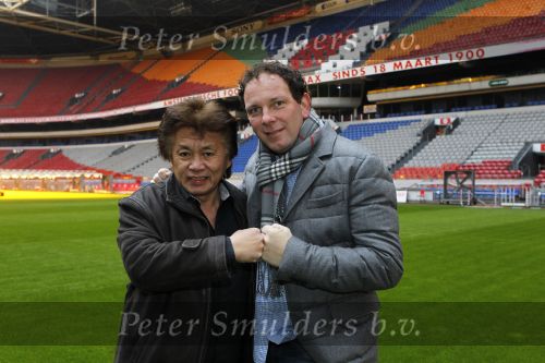 Amsterdam 7 januari 2011
Robert Leroy en George The van Volendam music in de arena.
Peter Smulders bv