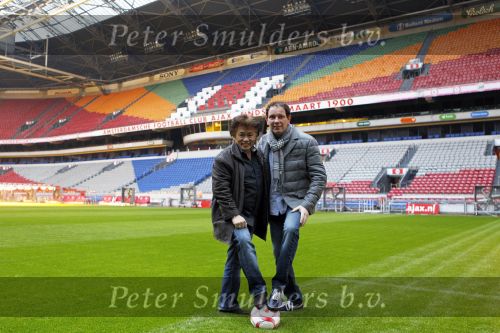 Amsterdam 7 januari 2011
Robert Leroy en George The van Volendam music in de arena.
Peter Smulders bv