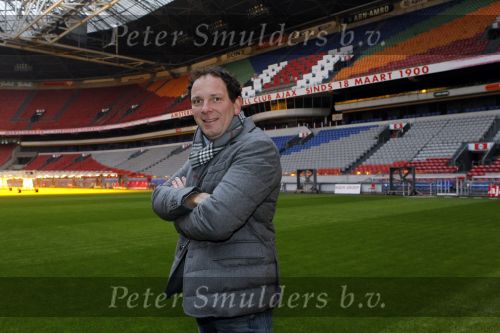 Amsterdam 7 januari 2011
Robert Leroy en George The van Volendam music in de arena.
Peter Smulders bv