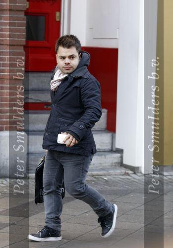 Amsterdam 15 december 2010
Roel v Velzen aan het winkelen op de pc hooftstraat
Peter Smulders bv