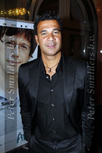 Amsterdam 6 december 2010
Optreden Los Angeles the voices met oa Gordon in carre. Ruud Gullit
Peter Smulders bv