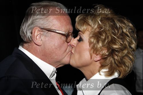 Amsterdam 6 december 2010
Premiere Simone Kleinsma in het nieuwe de la mar theater. Simone en Guus Verstraete
Peter Smulders bv