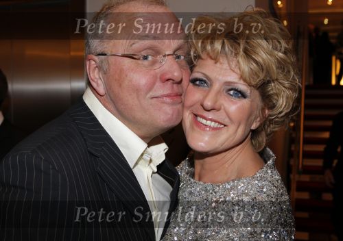 Amsterdam 6 december 2010
Premiere Simone Kleinsma in het nieuwe de la mar theater. Simone Kleinsma met broer
Peter Smulders bv
