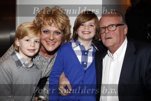 Amsterdam 6 december 2010
Premiere Simone Kleinsma in het nieuwe de la mar theater. Simone en Guus Verstraete
Peter Smulders bv
