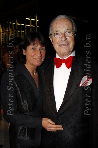 Amsterdam 9 december 2010
Miljonair fair in de RAI. Brooke Shields opent de fair samen met Yves Gijraths. Theo Heuft met zijn vrouw
Peter Smulders bv