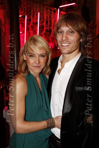 Amsterdam 13 januari 2011
Uitreiking Elle style awards in de stadsschouwburg. Wende Snijders met vriend
Peter Smulders bv