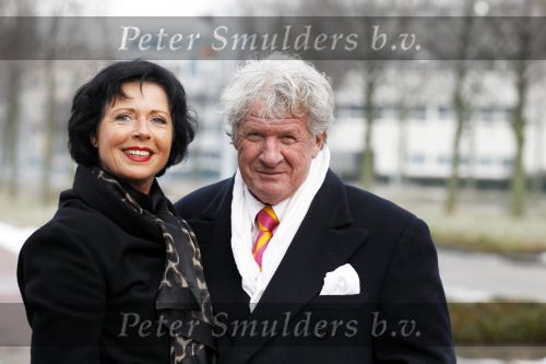 Hoofddorp 7 december 2010
Willibrord Frequin met zijn nieuwe vriendin en haar dochter.
Peter Smulders bv