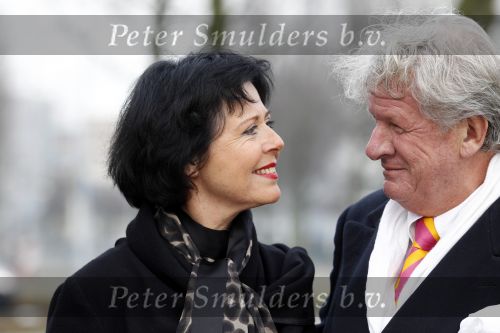Hoofddorp 7 december 2010
Willibrord Frequin met zijn nieuwe vriendin en haar dochter.
Peter Smulders bv