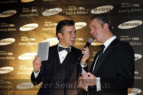 Amsterdam 9 december 2010
Miljonair fair in de RAI. Brooke Shields opent de fair samen met Yves Gijraths. Winston Gerschtanowitz met Menno v d Berg en Olcay Gulsen
Peter Smulders bv