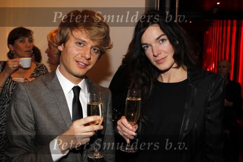 Amsterdam 6 december 2010
Premiere Simone Kleinsma in het nieuwe de la mar theater. Wouter Hamel
Peter Smulders bv