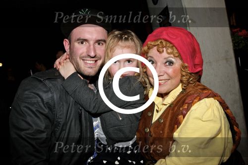 Tiel 08 Januari 2012
Premiere Piet Piraat 3D.  Ben Saunders en dochter Stacey bij Anke Helsen als Stien Struis.
Peter Smulders bv
