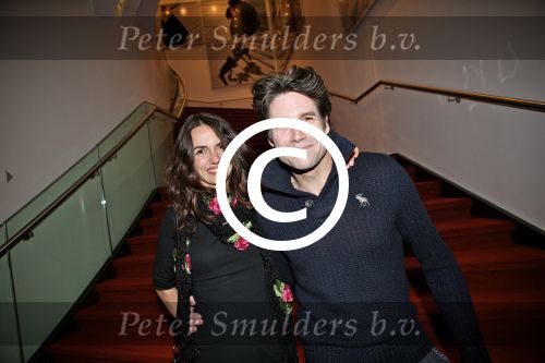 Amsterdam 10 januari 2012
Premiere Emmi en Leo in DeLaMar Theater.  Daniel Boissevain met zijn vrouw Vanessa Henneman.
Peter Smulders bv