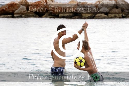 Curacao 31 december 2011
Edwin v d Sar met zijn zoon op Curacao.
Peter Smulders bv