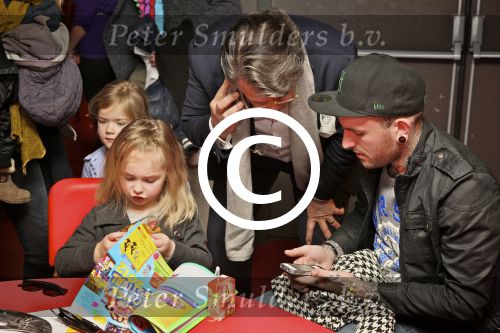Tiel 08 Januari 2012
Premiere Piet Piraat 3D. Emile Ratelband met Ben Saunders en dochter Stacey.
Peter Smulders bv