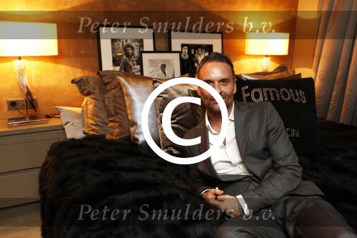 Huizen 22 december 2011
Eric Kuster in zijn huis/showroom.
Peter Smulders bv