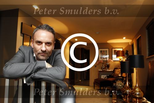 Huizen 22 december 2011
Eric Kuster in zijn huis/showroom.
Peter Smulders bv