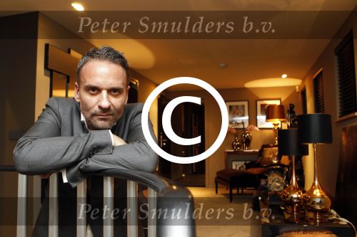 Huizen 22 december 2011
Eric Kuster in zijn huis/showroom.
Peter Smulders bv