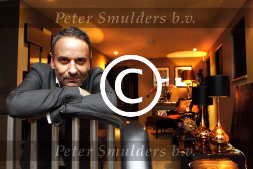 Huizen 22 december 2011
Eric Kuster in zijn huis/showroom.
Peter Smulders bv