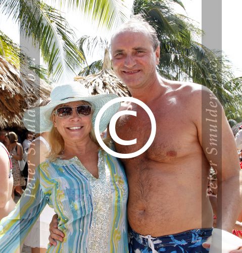 Curacao 1 januari 2012
Erik de Vlieger met zijn vrouw op Zanzibar.
Peter Smulders bv