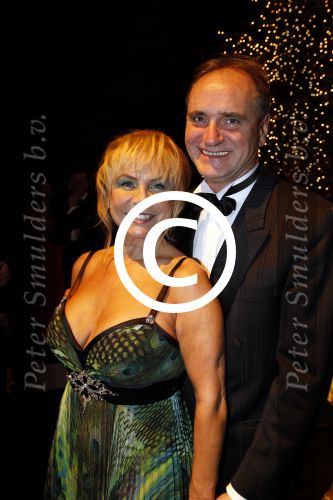 Amsterdam 8 december 2011
Openings en VIP avond van de miljonairfair in de RAI. Erik de Vlieger  met vrouw en kinderen
Peter Smulders bv